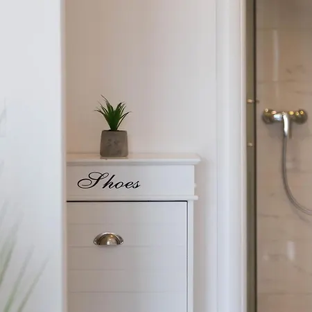 Luxury Three Bedrooms Silver Near 公寓 波雷奇