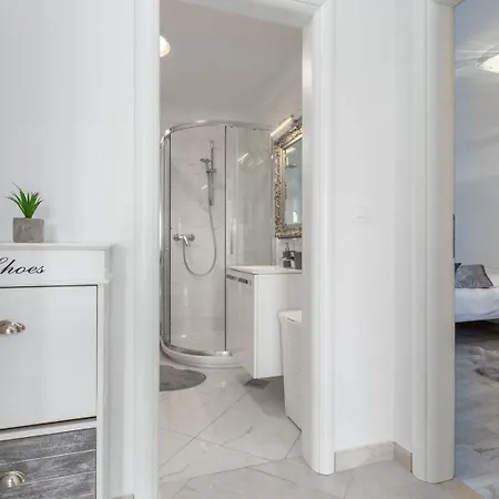 Luxury Three Bedrooms Silver Near Appartement *