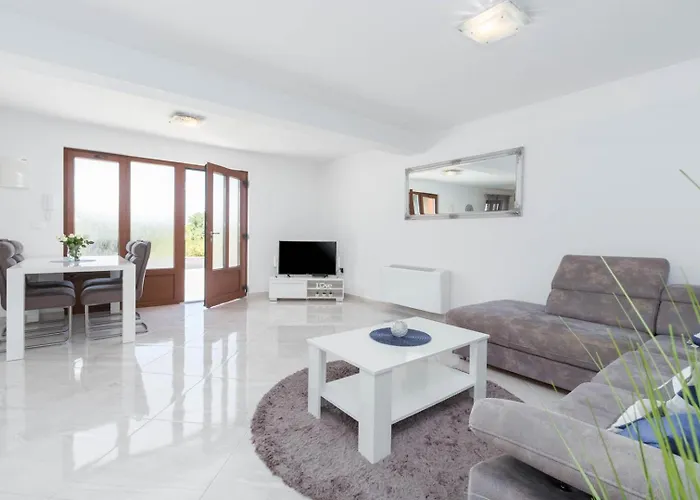 Apartamento Luxury Three Bedrooms Silver Near Poreč