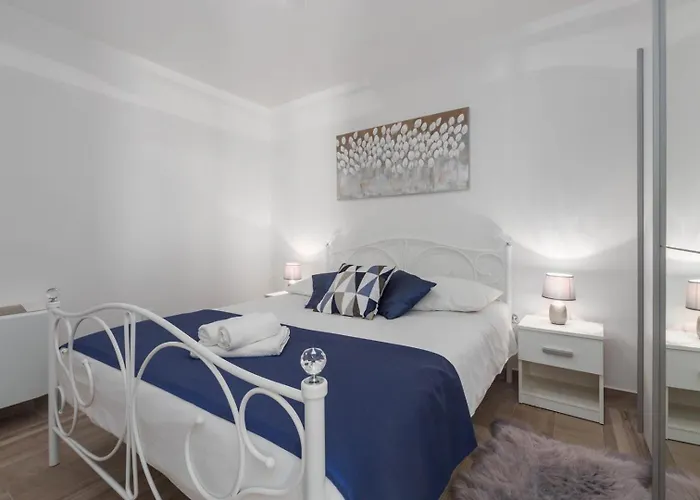 Luxury Three Bedrooms Silver Near * Poreč