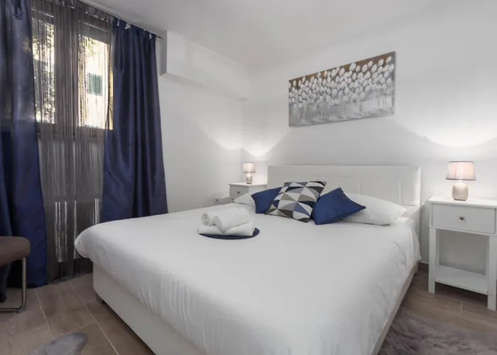 Apartamento Luxury Three Bedrooms Silver Near