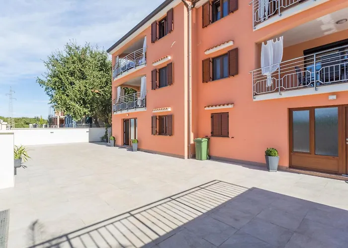 Luxury Three Bedrooms Silver Near * Poreč